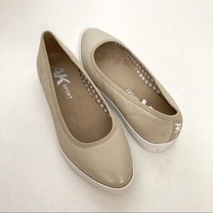 NEW: Ann Klein Comfort ! AK Sport Style